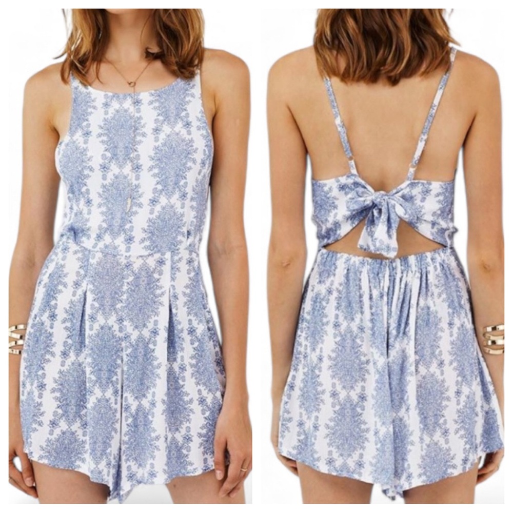 Unbranded Blue/White Pattern Tie Back Spaghetti S… - image 1